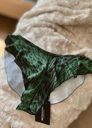 Купальні зелені трусики