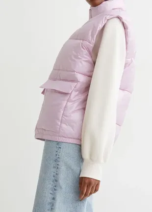 Трендовый розовый пуховый синтапон жилет h&m - на весну, весеннюю, легкую одежду, для спорта5 фото