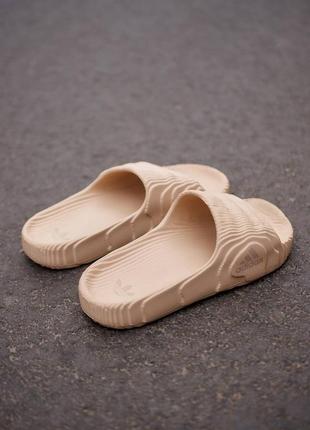 Тапки adidas adilette beige