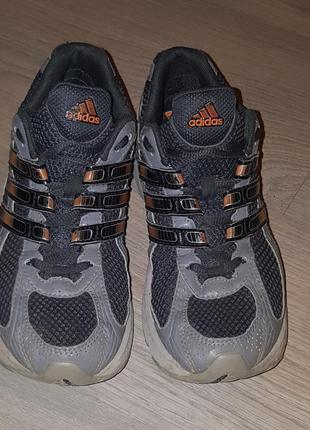 Оригинальные,фирменные кроссовки adidas2 фото