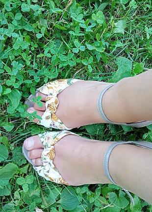 Босоножки tamaris 38 размер, каблук 9 см