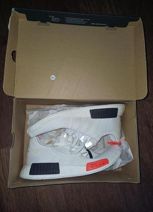 Кроссовки adidas nmd_r1 eh0045