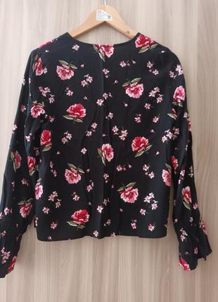 Блуза женская с принтом "розы ",бренд h&amp;m.