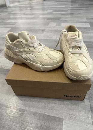 Кросівки Reebok CLASSIC LEATHER Sneakers Blue in Größe 93