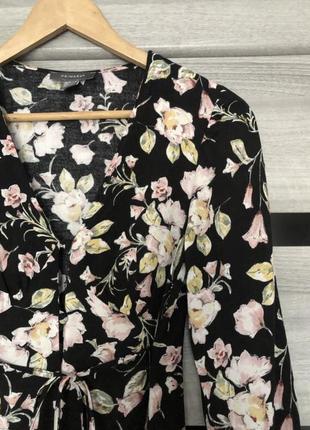 Primark ніжне плаття в квіти квітковий принт з v-подібним вирізом на ґудзиках6 фото