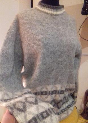 Свитер)теплый.шерсть)