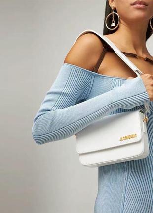 Белая сумка jacquemus