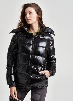 Глянцева пухова куртка moncler5 фото