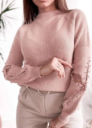 Ніжний жіночий светр з мережевими вставками на рукавах6 фото