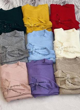 Ніжний жіночий светр з мережевими вставками на рукавах9 фото