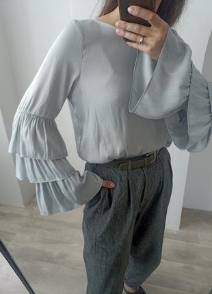 Блуза серебряно-серого цвета