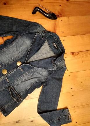 Стильний джинсовий піджак8 фото