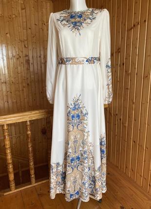 Женское платье