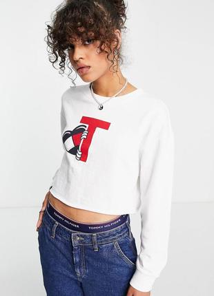 Женский укороченный свитшот tommy hilfiger