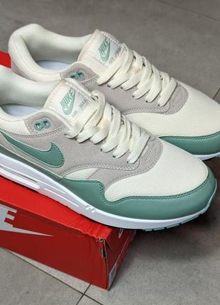 Nike air max 1 white mica green