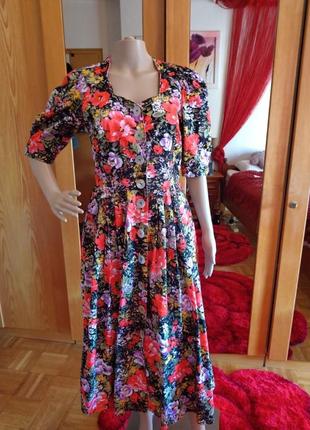 Романтичное винтажное платье в цветочный принт1 фото