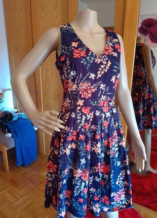 Натуральное летнее платье в цветочный принт