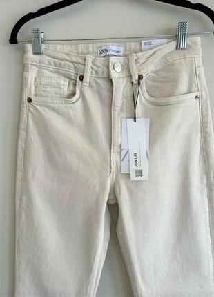 Расклешенные джинсы с высокой посадкой zara - 34 молочного цвета9 фото