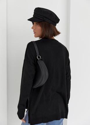 Жіночий в'язаний джемпер з подовженою спинкою чорний8 фото
