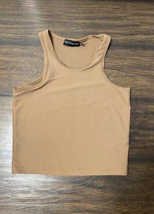 Топ майка prettylittlething plt