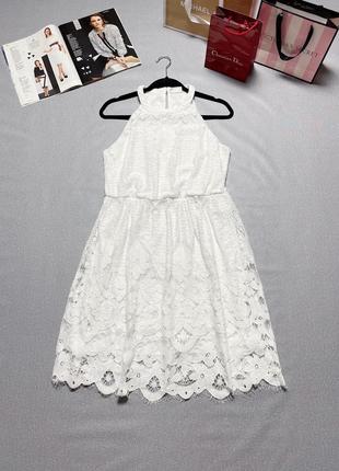 Белое кружевное платье vila