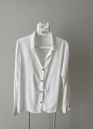 Белая рубашка от bershka