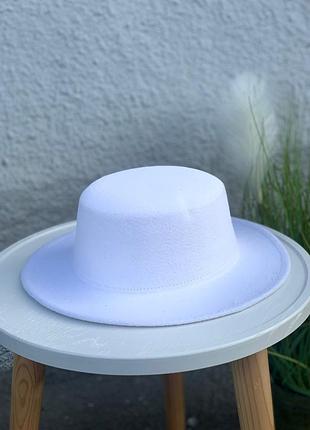 Капелюх фетровий жіночий канотьє прямі поля білий sl21004