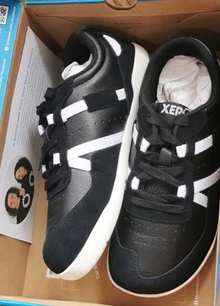 Оригінальні шкіряні демісезонні кросівки xero shoes kelso для бігу та трекінгу американського бренду, колір: чорний та білий (р. 38-47)3 фото