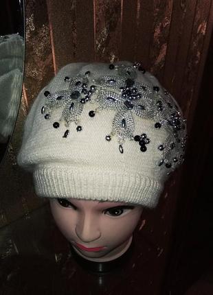 Шикарний молодіжний бере зі стразами