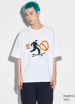 Экстра-оверсайз футболка uniqlo из коллекции skater "no skateboarding" (by shinpei ueno)1 фото