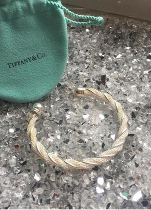 Браслет на зап'ясті. 2