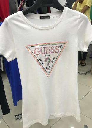 Футболка guess