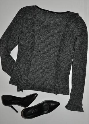 Серый трендовый свитер с рюшами stradivarius