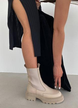 Женские кожаные ботинки челси беж зима/деми