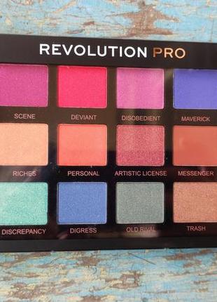 Палетка теней revolution pro regeneration palette trends mischief Maker