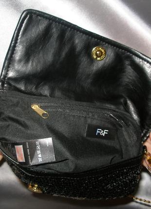 #ошатна сумочка - клатч фірми f&f на золою ланцюжку4 фото