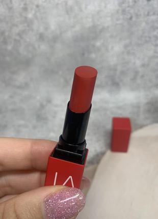 Роскошная матовая помада nars dragon girl3 фото