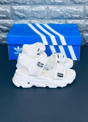 Adidas босоніжки білі жіночі сандалі розміри 35-40