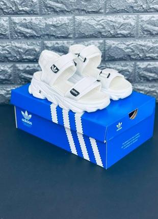 Adidas босоніжки білі жіночі сандалі розміри 35-408 фото