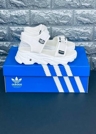 Adidas босоніжки білі жіночі сандалі розміри 35-407 фото