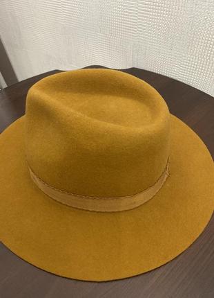 Нова шляпа zara