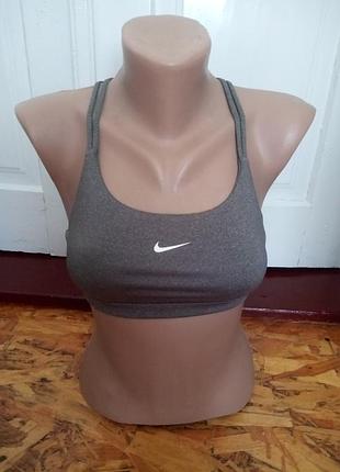 Спортивный топ бюст nike dri fit с переплетом на спине