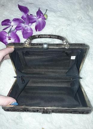 Стильний клатч- сундук коричневого кольору!