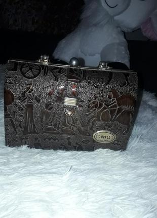 Стильний клатч- сундук коричневого кольору!