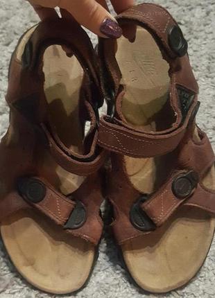 Оригинал.фирменные,кожаные,трекинговые сандалии- босоножки nike acg air deschutz