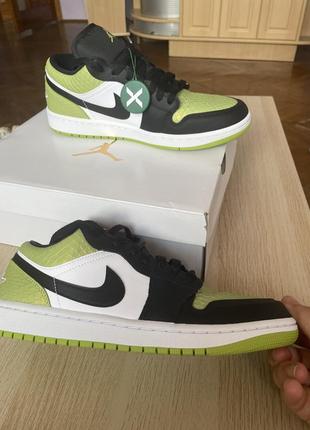 Nike air jordan 1 low snakeskin vivid green 28.5cm — цена 5999 грн ...
