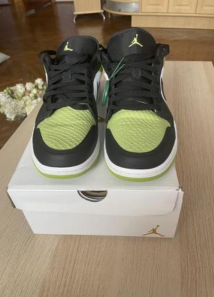 Nike air jordan 1 low snakeskin vivid green 28.5cm — цена 5999 грн ...