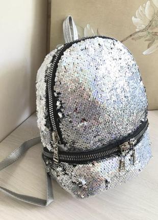 Рюкзак сріблястий з паєтками