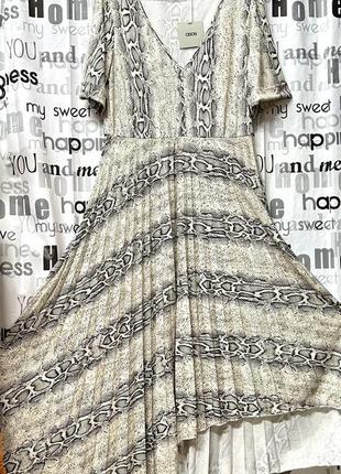 Платье asos, анималистичный принт, асимметричная юбка.3 фото