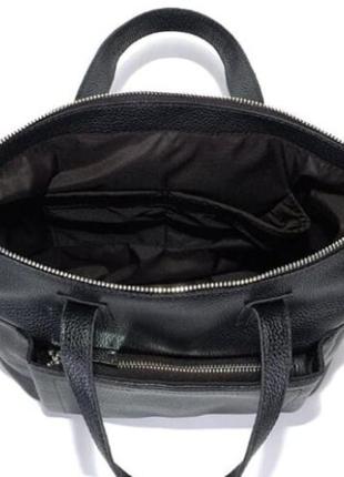 Стильна сумочка з натуральної шкіри чорного кольору з передньою кишенею9 фото